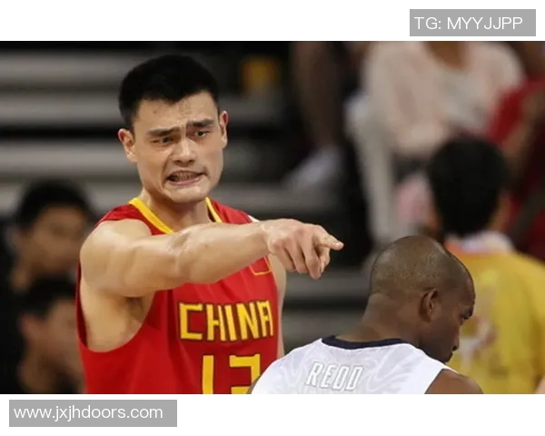 姚明的外貌特征与篮球巨星形象的完美结合分析