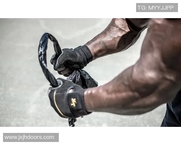 探讨当今足球界最壮实的明星球员及其健身秘诀与训练方法 探讨当今足球界最壮实的明星球员及其健身秘诀与训练方法